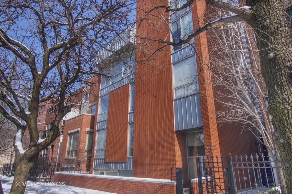 1721 N Sheffield Avenue #202 property in CHICAGO