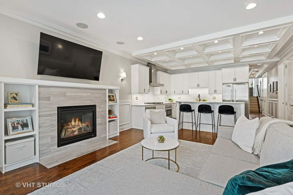 Luxury living space with panoramic Chicago views