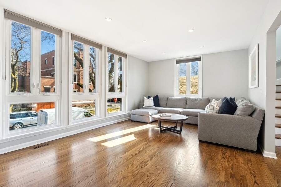 Luxury living space with panoramic Chicago views