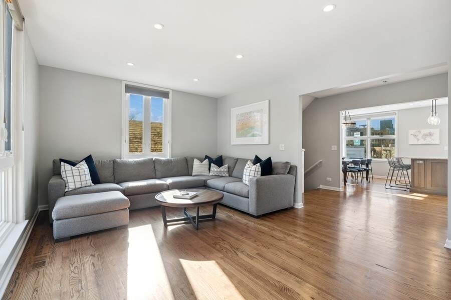 Private full-floor residence detail at Park Tower