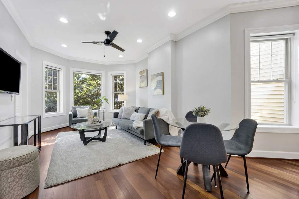 Designer kitchen and refined entertaining spaces