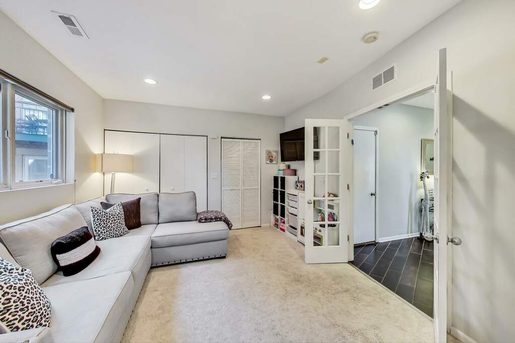 Luxury living space with panoramic Chicago views