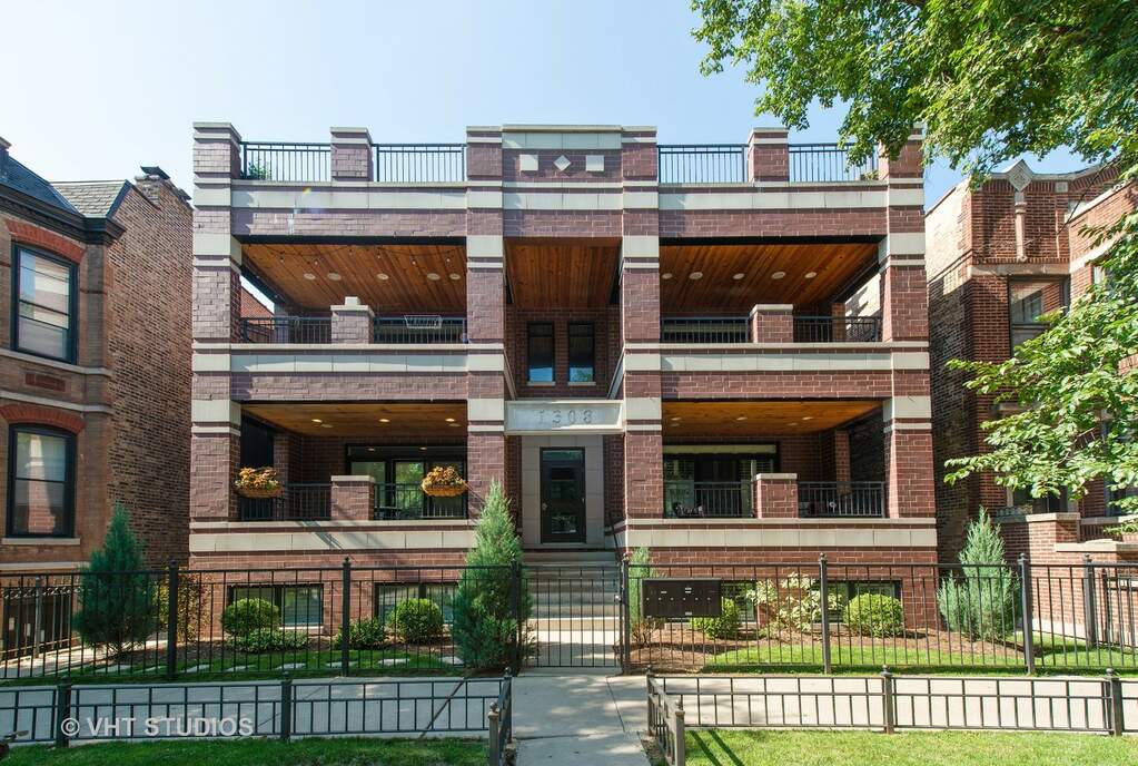 1308 W Addison Street #2W property in Chicago