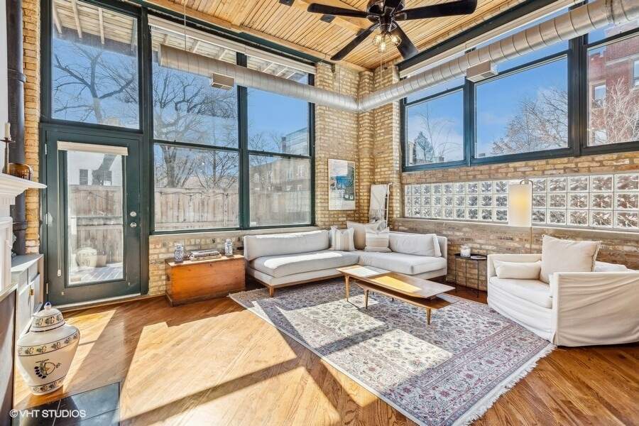Park Tower penthouse interior at 800 North Michigan Avenue