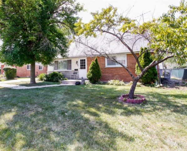 9106 Pembroke Lane property in BRIDGEVIEW