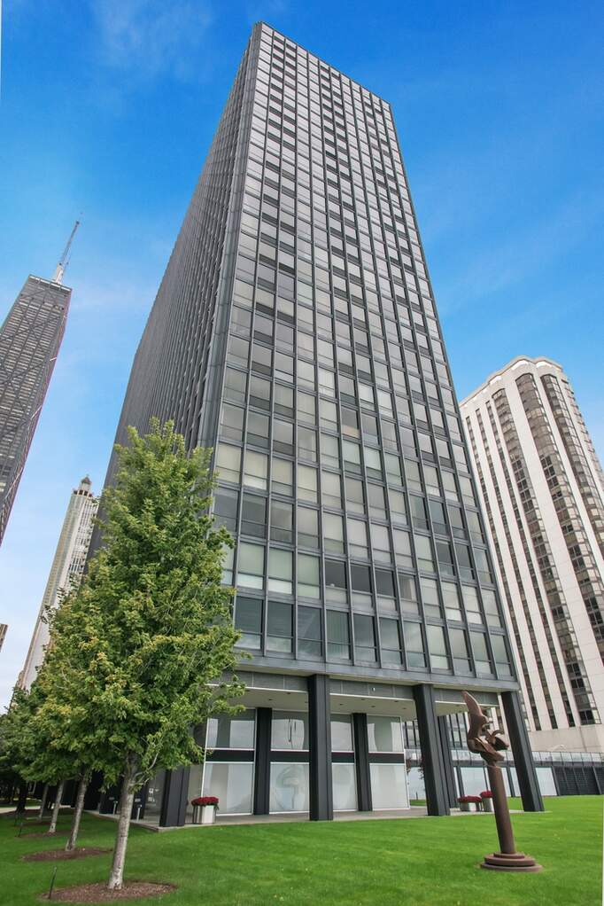 900 N Lake Shore Drive #603 property in Chicago