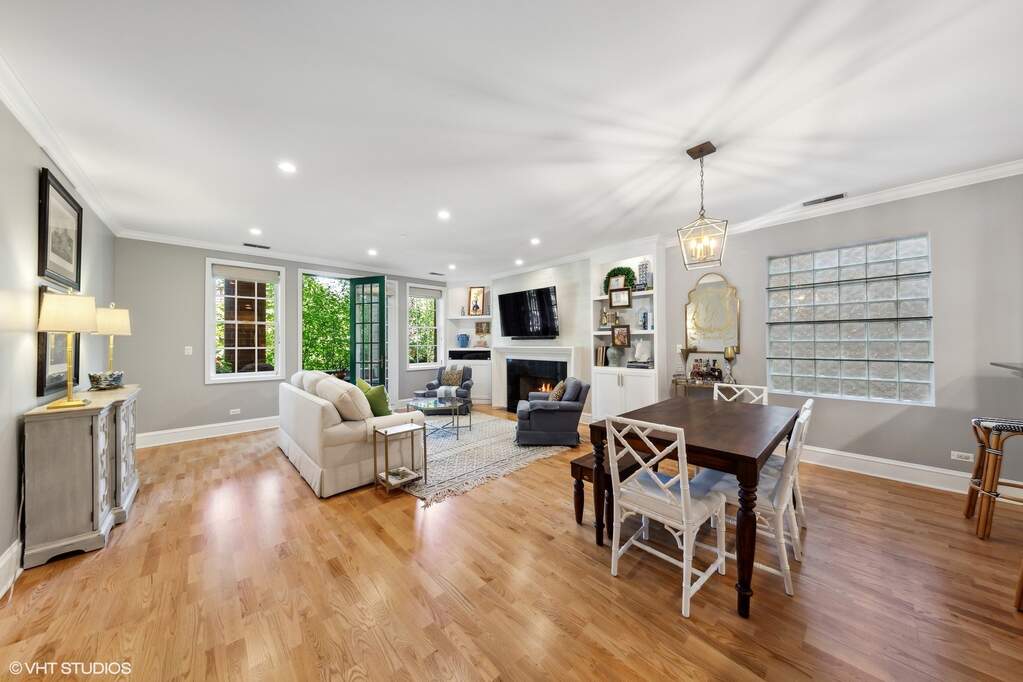 Private full-floor residence detail at Park Tower