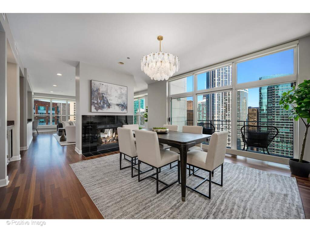 Designer kitchen and refined entertaining spaces