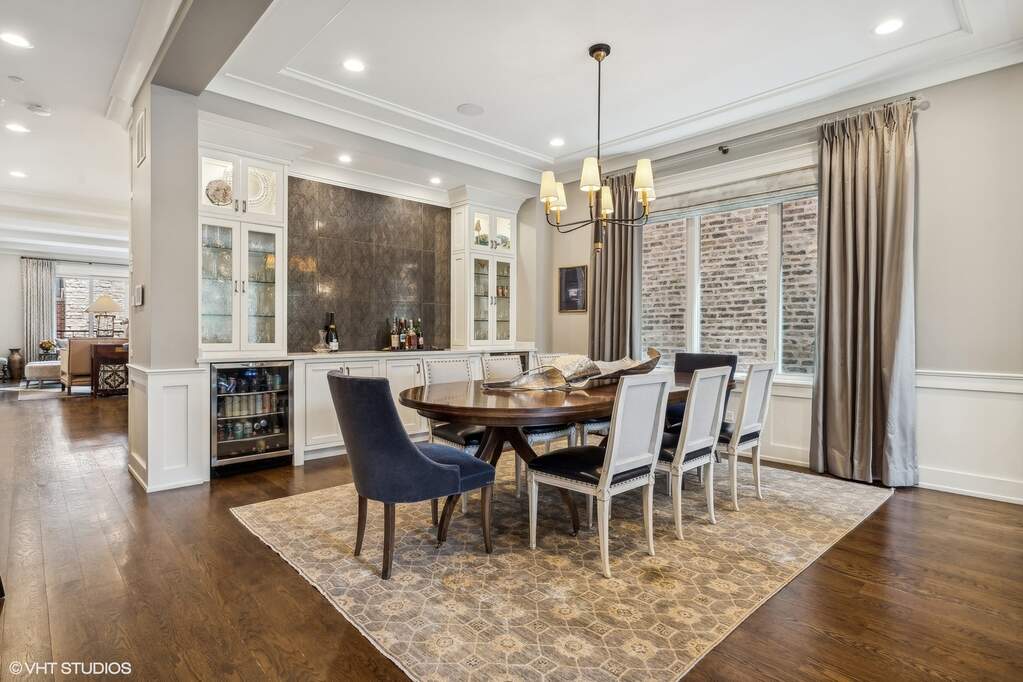 Private full-floor residence detail at Park Tower