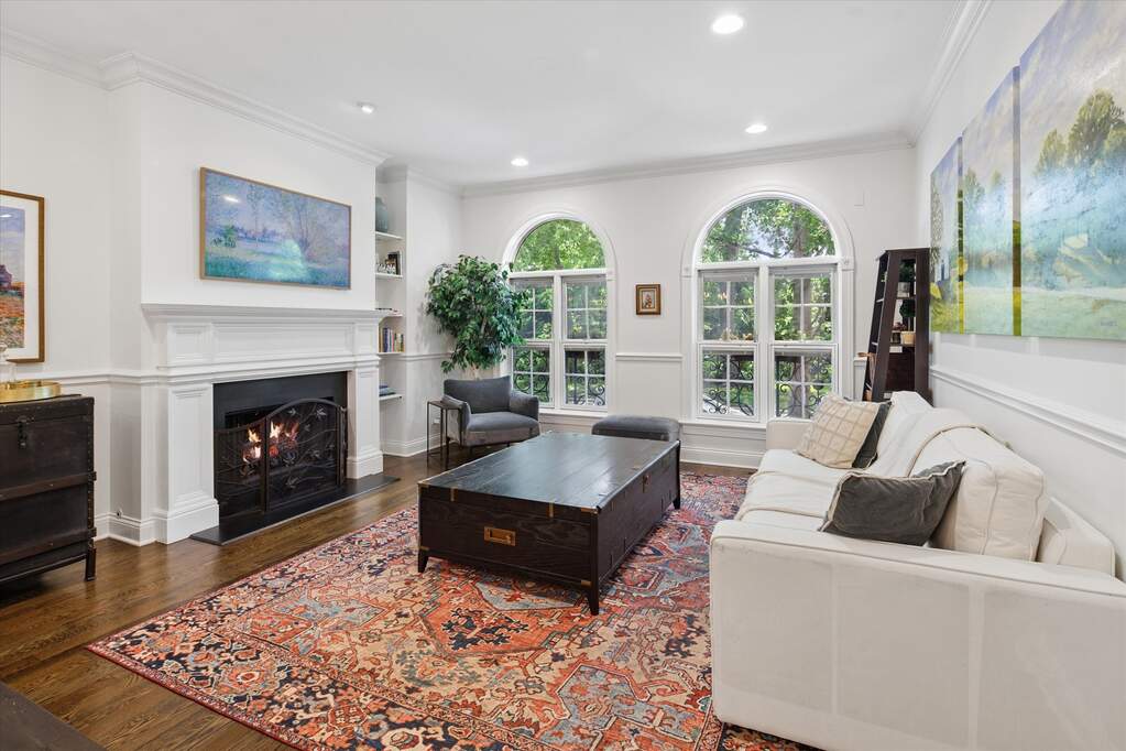 Park Tower penthouse interior at 800 North Michigan Avenue