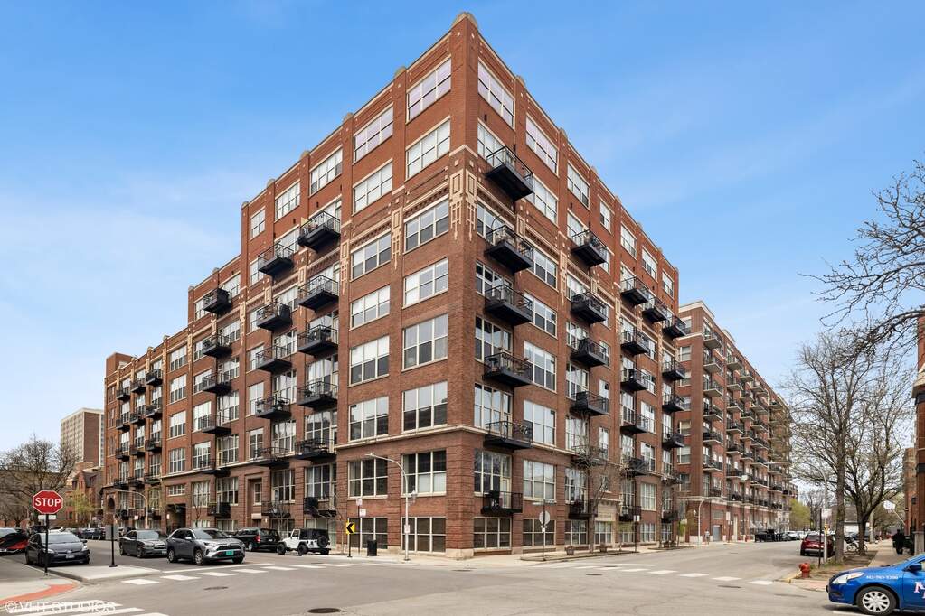 1500 W Monroe Street #410 property in Chicago