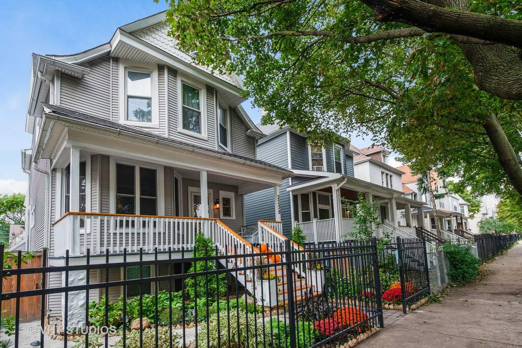 2238 N Central Park Avenue property in Chicago