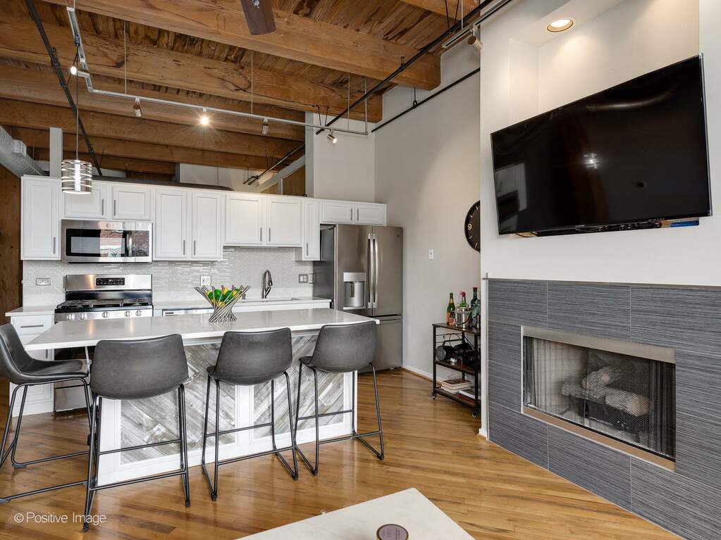 Private full-floor residence detail at Park Tower