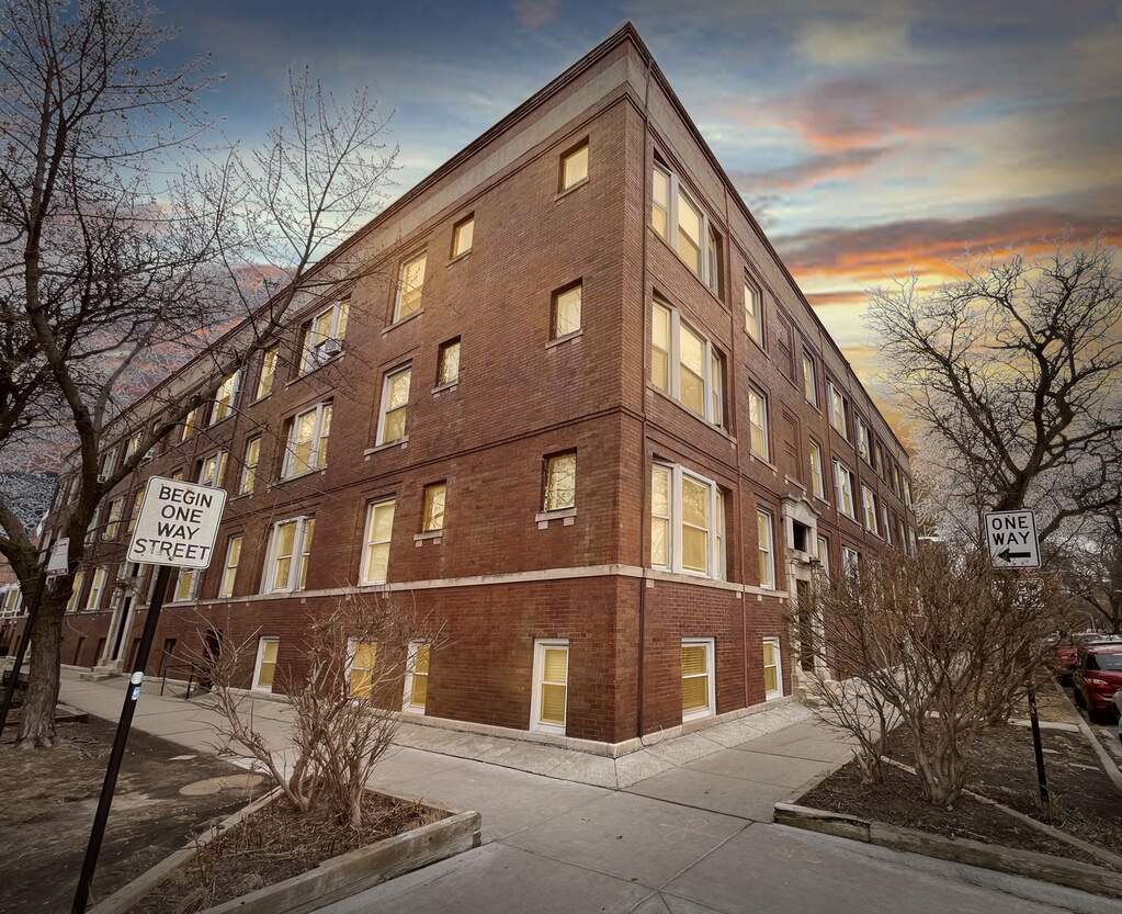 5257 N Winthrop Avenue #2 property in Chicago