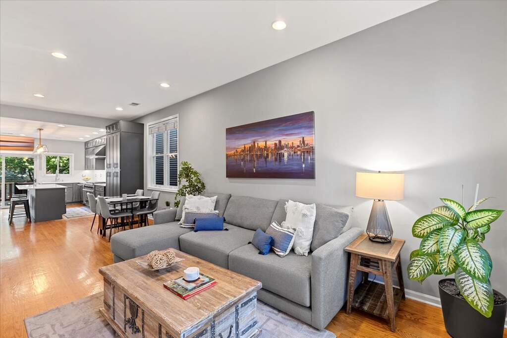 Park Tower penthouse interior at 800 North Michigan Avenue
