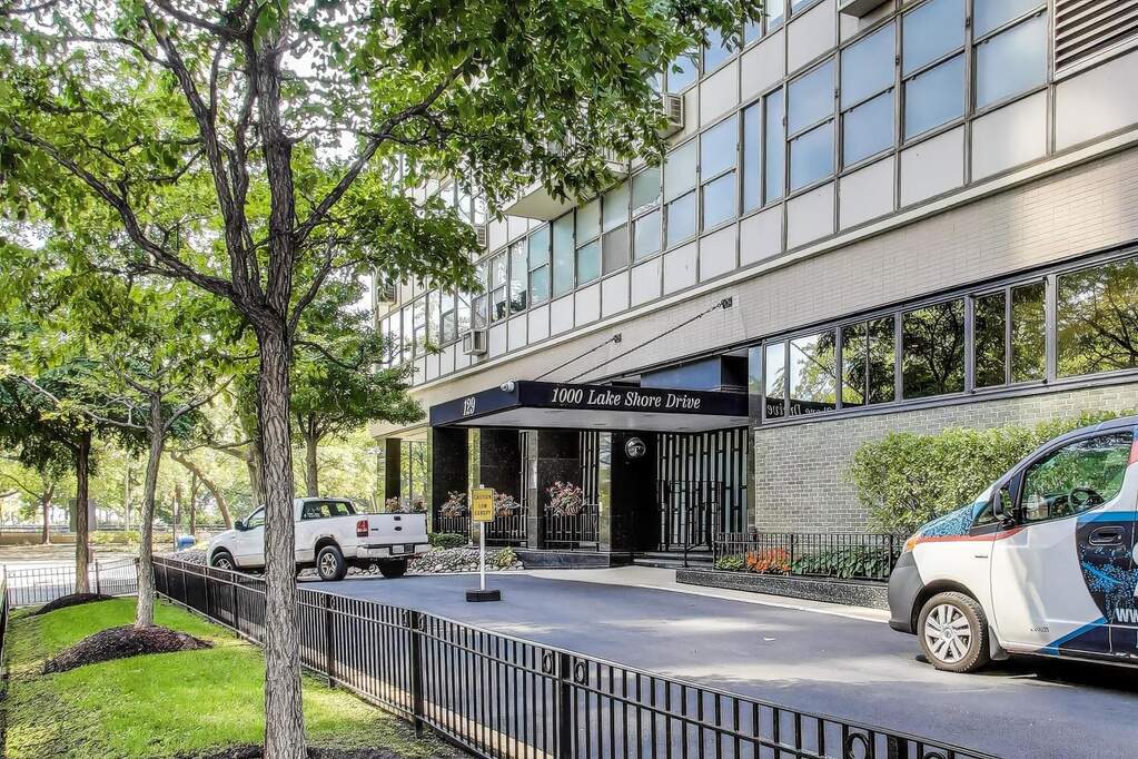 1000 N Lake Shore Drive #2009 property in Chicago