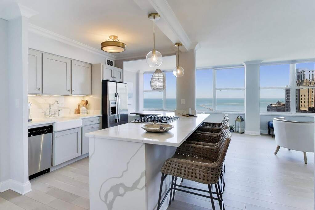 Designer kitchen and refined entertaining spaces