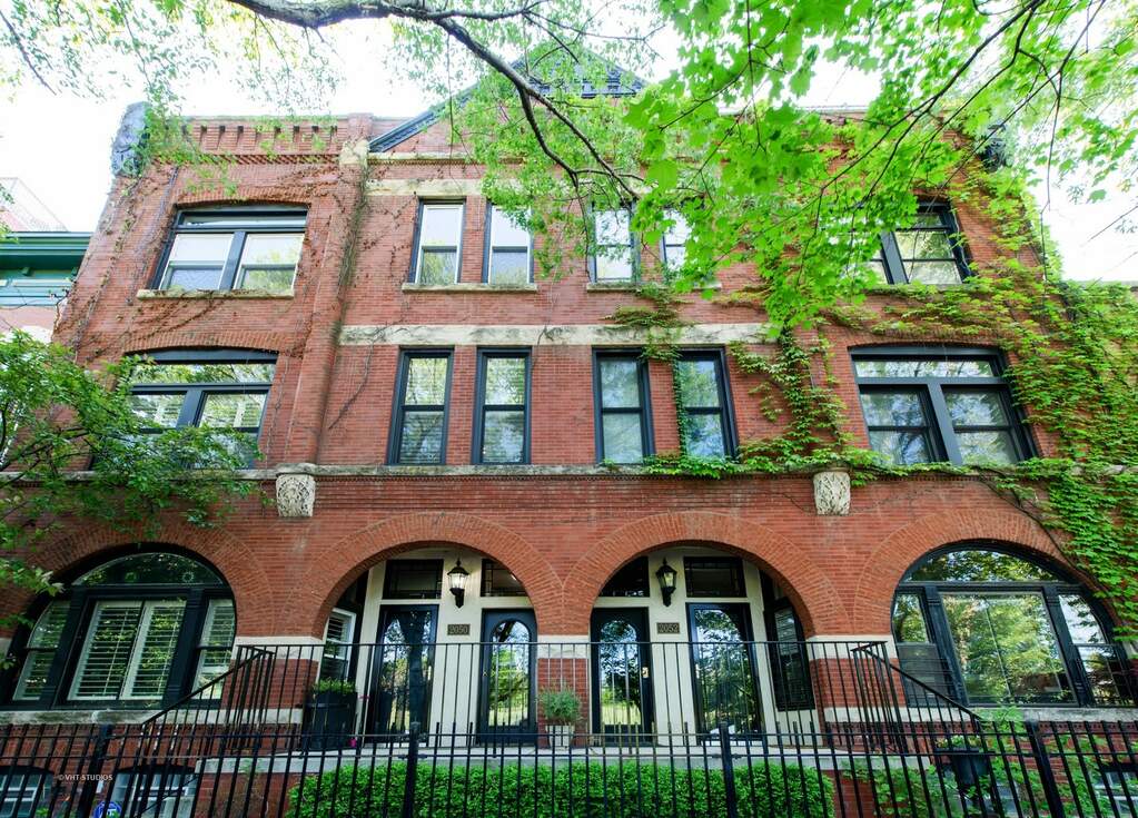 2050 N Burling Street #2 property in Chicago
