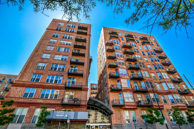 500 S Clinton Street #330 property in CHICAGO