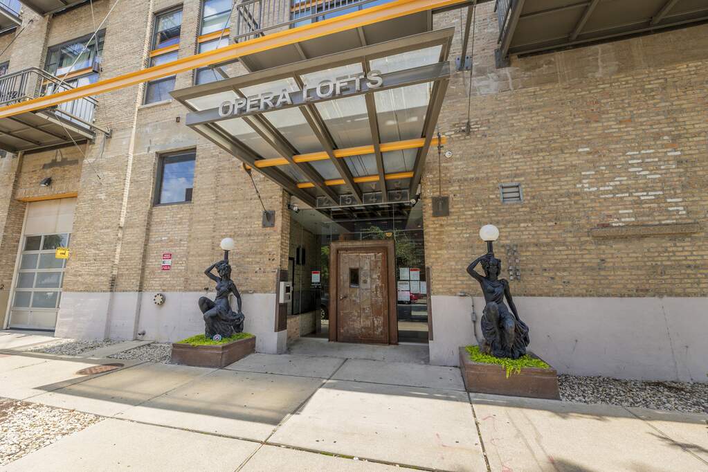 2545 S Dearborn Street #332 property in Chicago