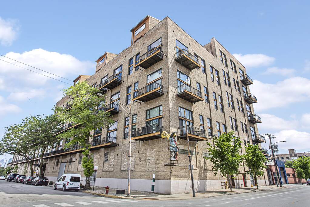 2545 S Dearborn Street #406 property in Chicago