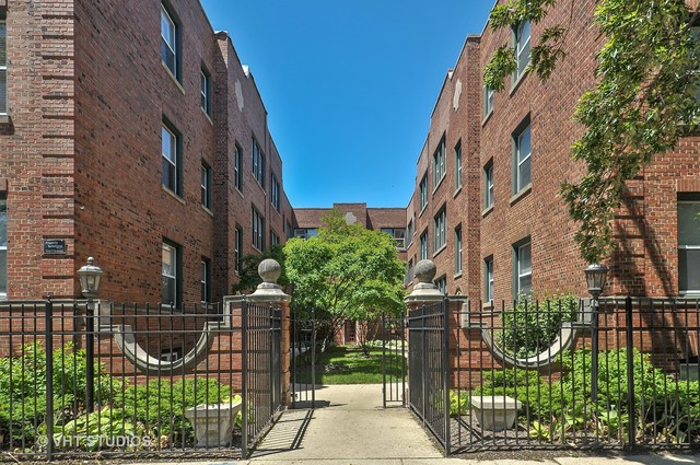 2026 N Burling Street #207 property in CHICAGO