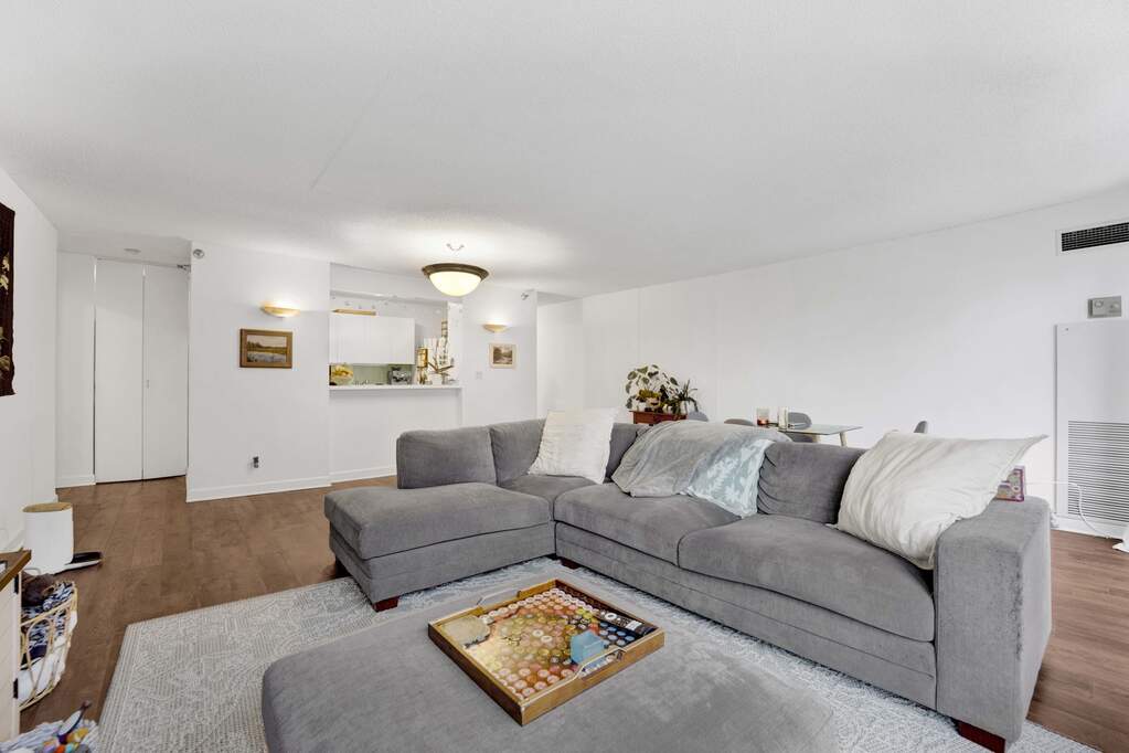 Park Tower penthouse interior at 800 North Michigan Avenue