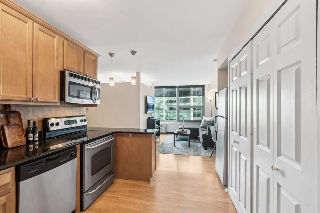 Private full-floor residence detail at Park Tower