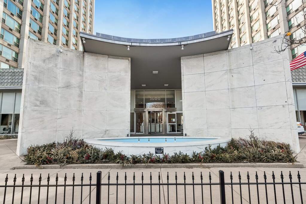 Park Tower penthouse interior at 800 North Michigan Avenue