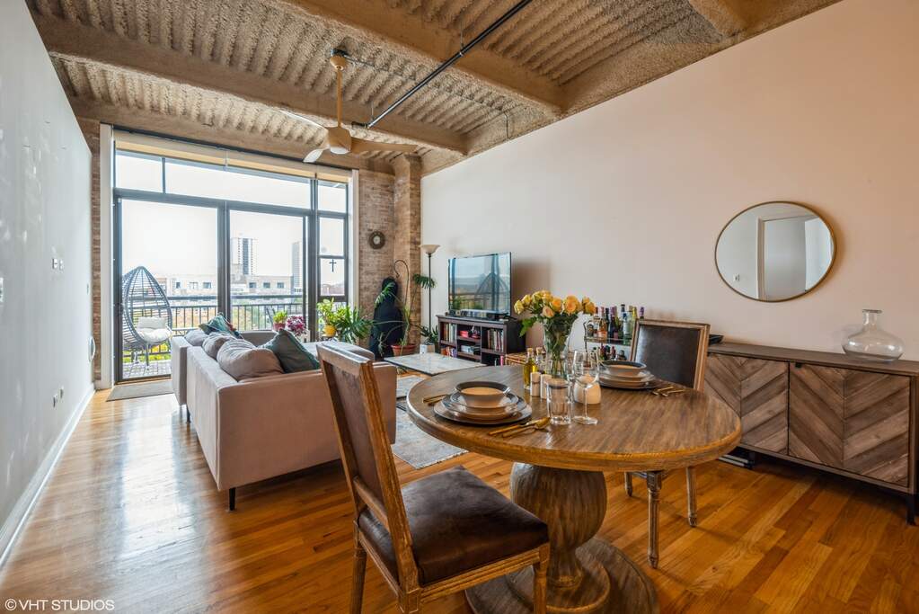 Park Tower penthouse interior at 800 North Michigan Avenue