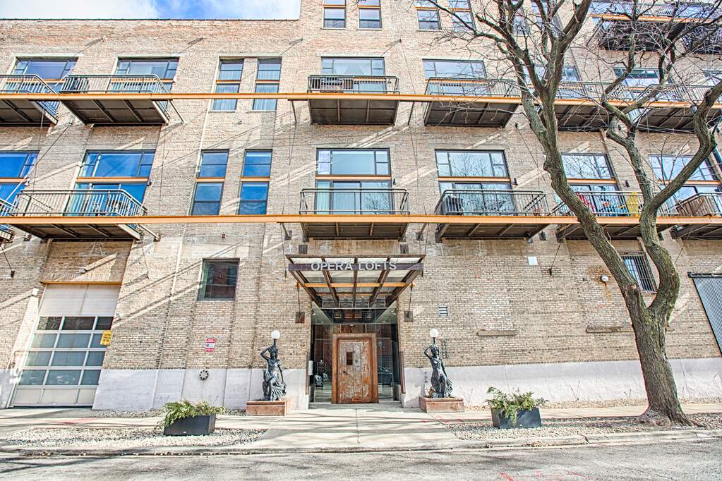 2545 S Dearborn Street #610 property in Chicago