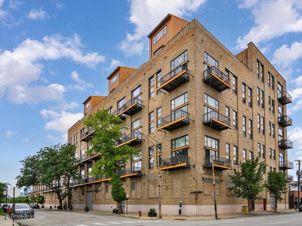 2545 S Dearborn Street #611 property in Chicago