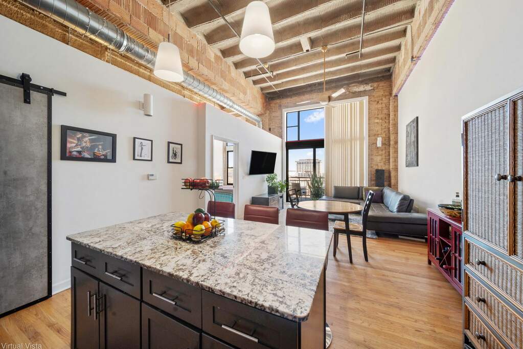 Designer kitchen and refined entertaining spaces