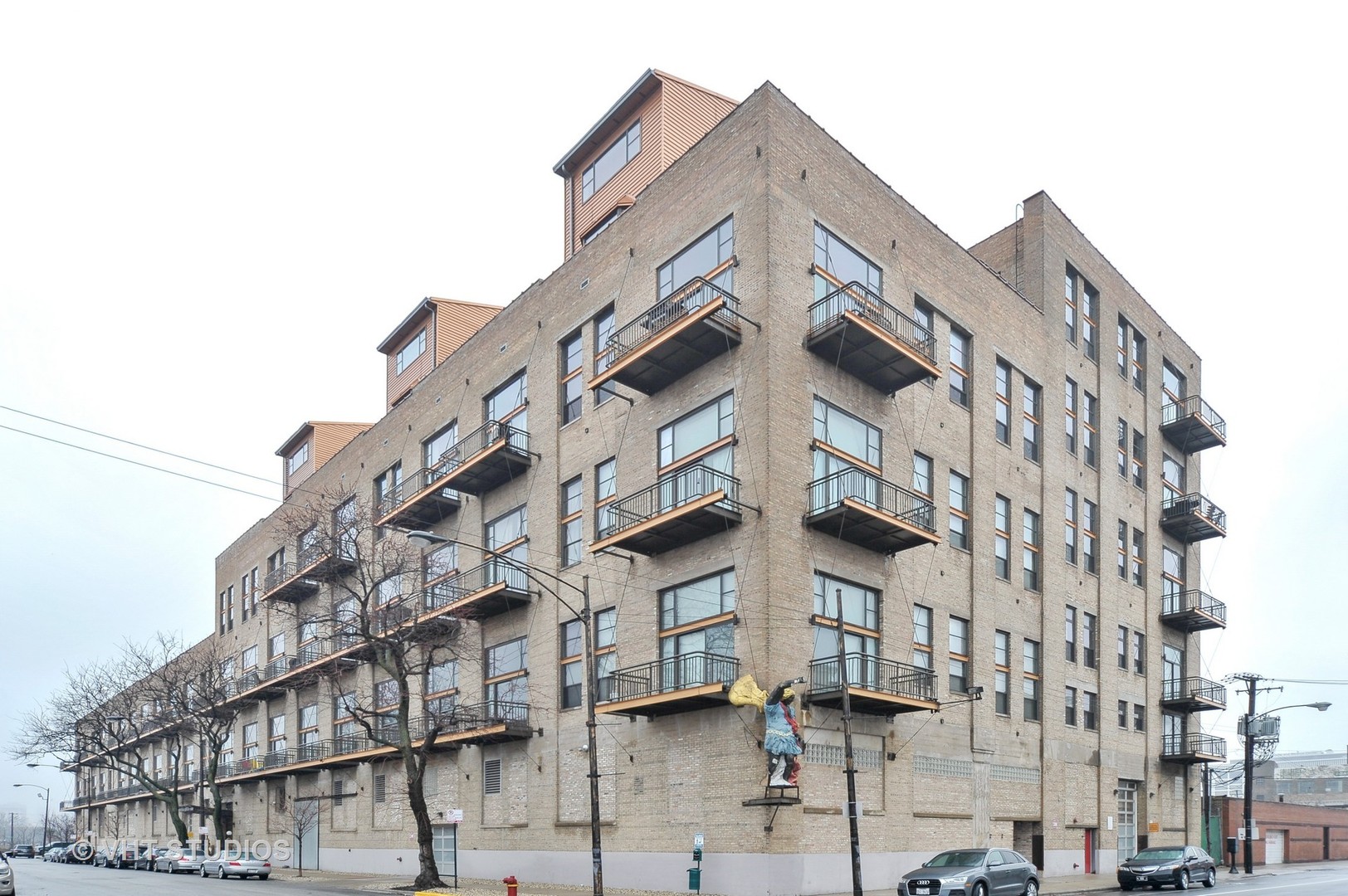 2545 S Dearborn Street #518 property in CHICAGO
