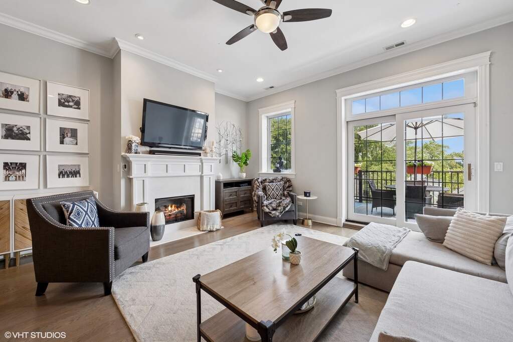 Park Tower penthouse interior at 800 North Michigan Avenue