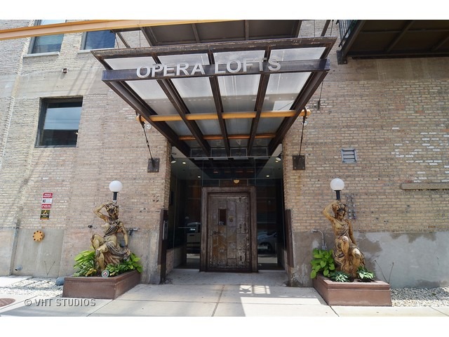 2545 S Dearborn Street #516 property in CHICAGO