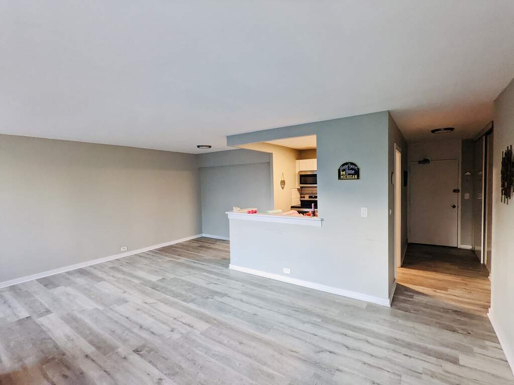 Designer kitchen and refined entertaining spaces