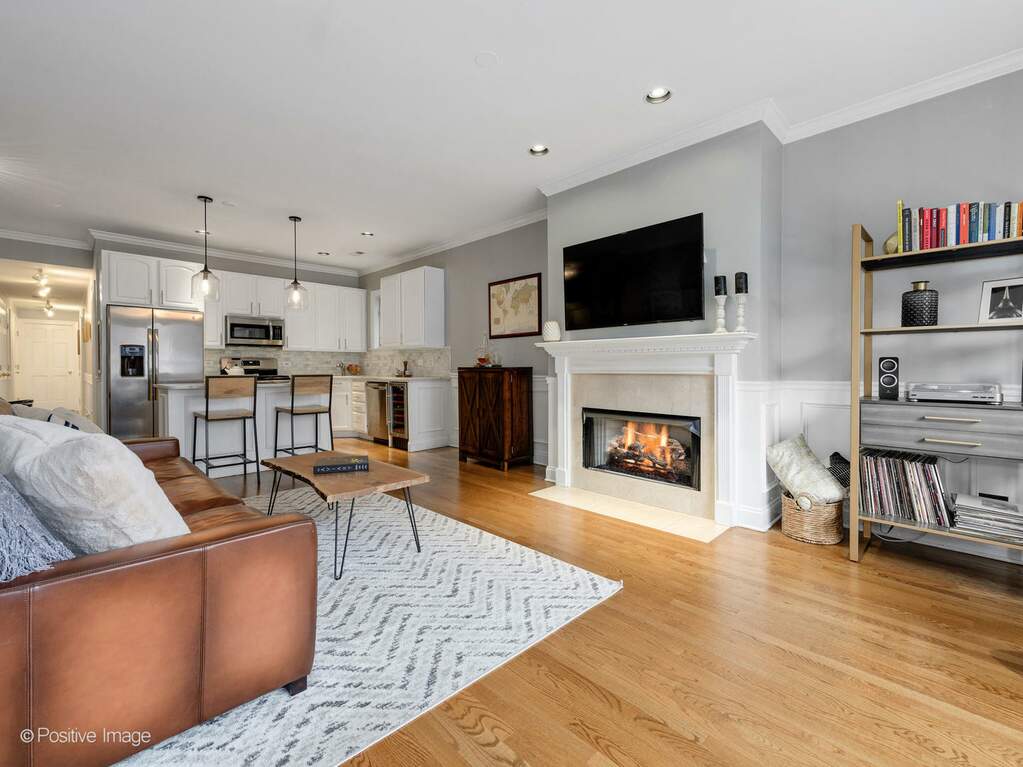 Park Tower penthouse interior at 800 North Michigan Avenue