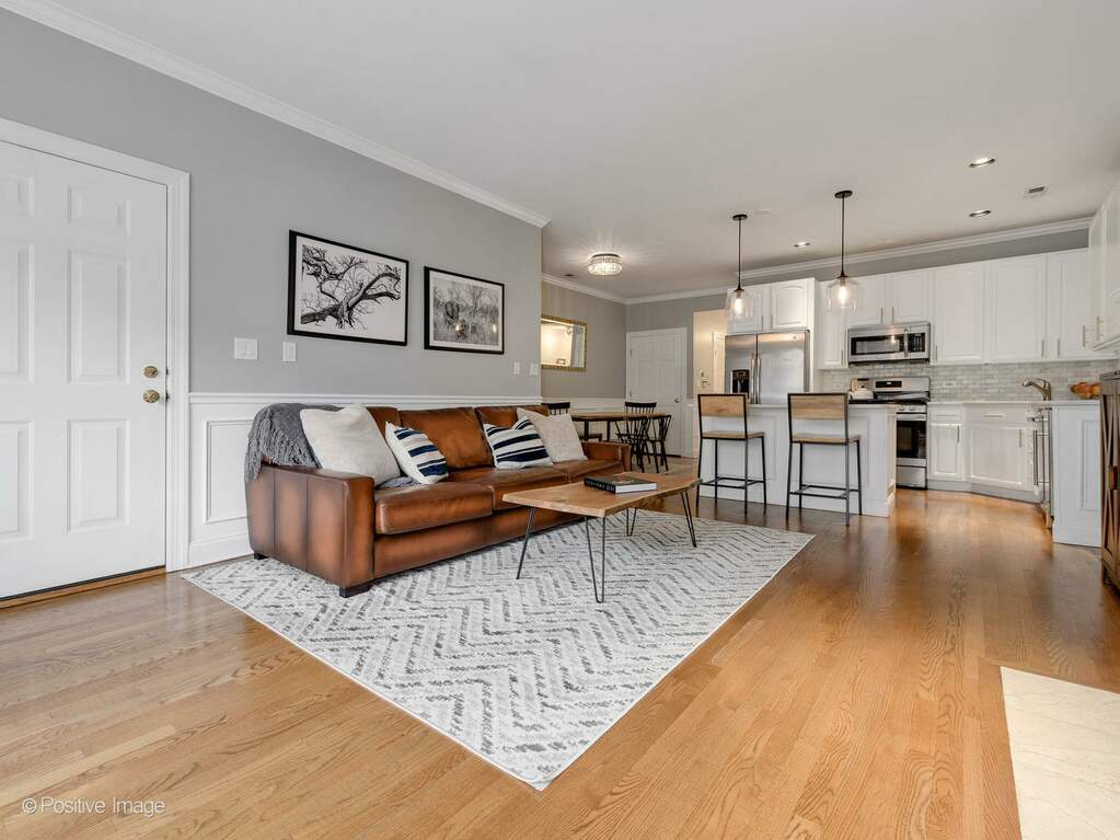 Private full-floor residence detail at Park Tower