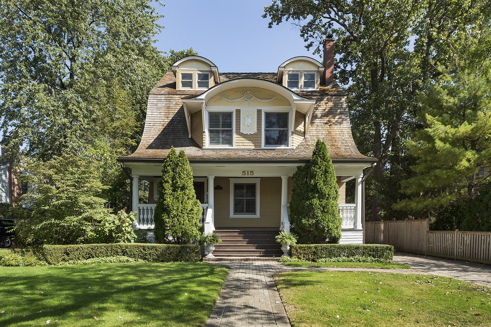 515 Abbotsford Road property in KENILWORTH