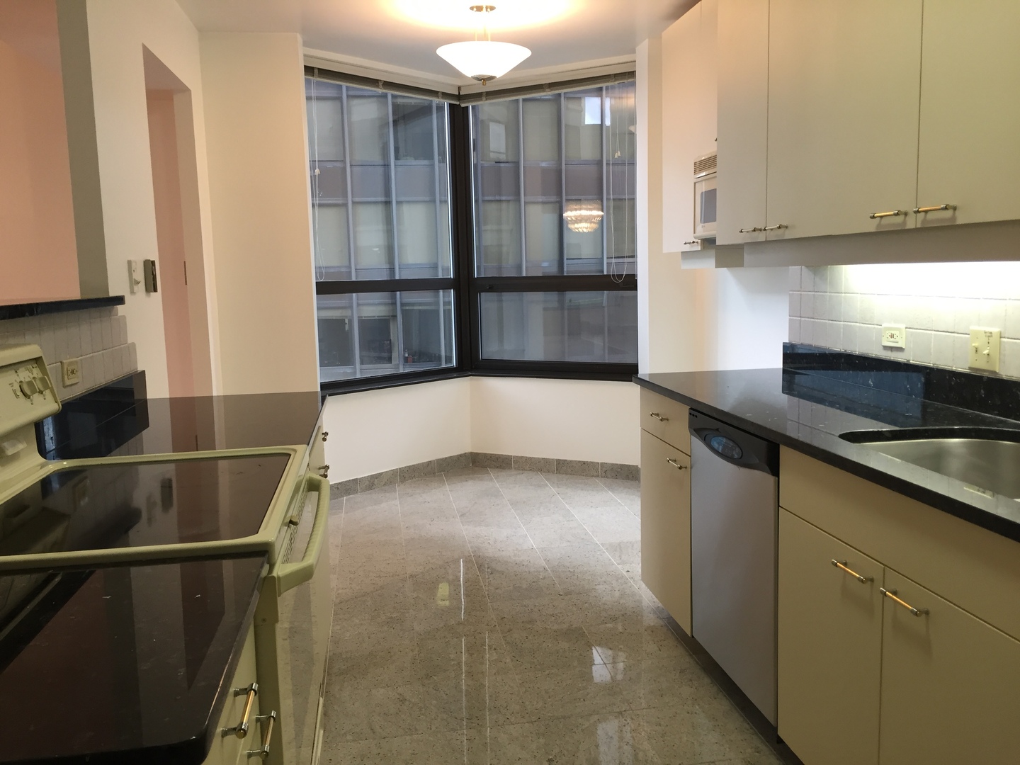Private full-floor residence detail at Park Tower