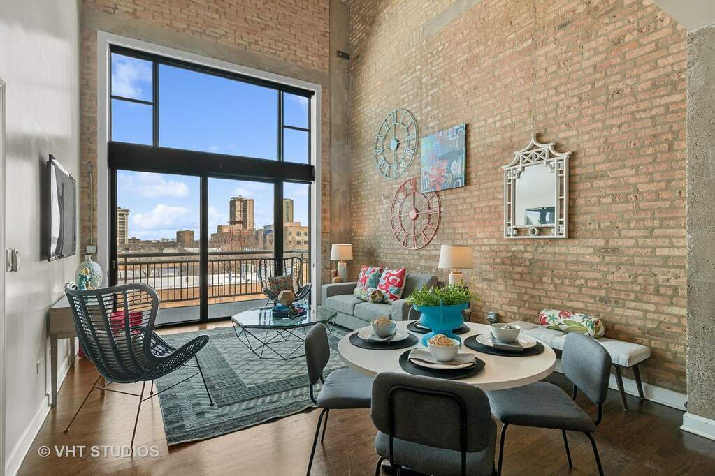 Park Tower penthouse interior at 800 North Michigan Avenue