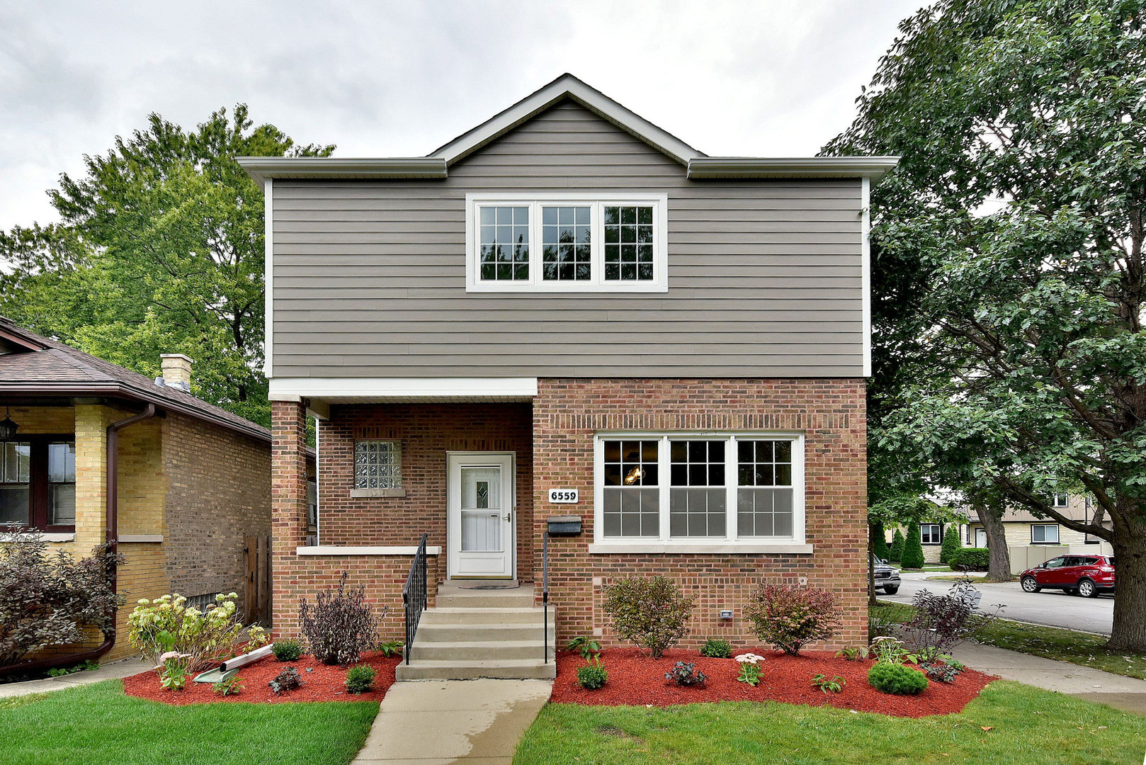 6559 N Onarga Avenue property in CHICAGO