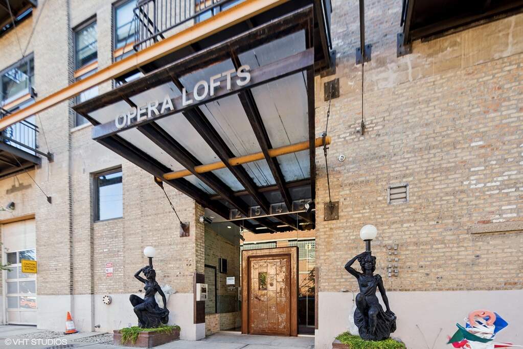2545 S Dearborn Street #329 property in Chicago
