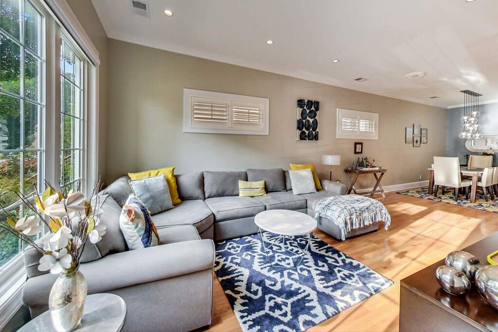 Park Tower penthouse interior at 800 North Michigan Avenue