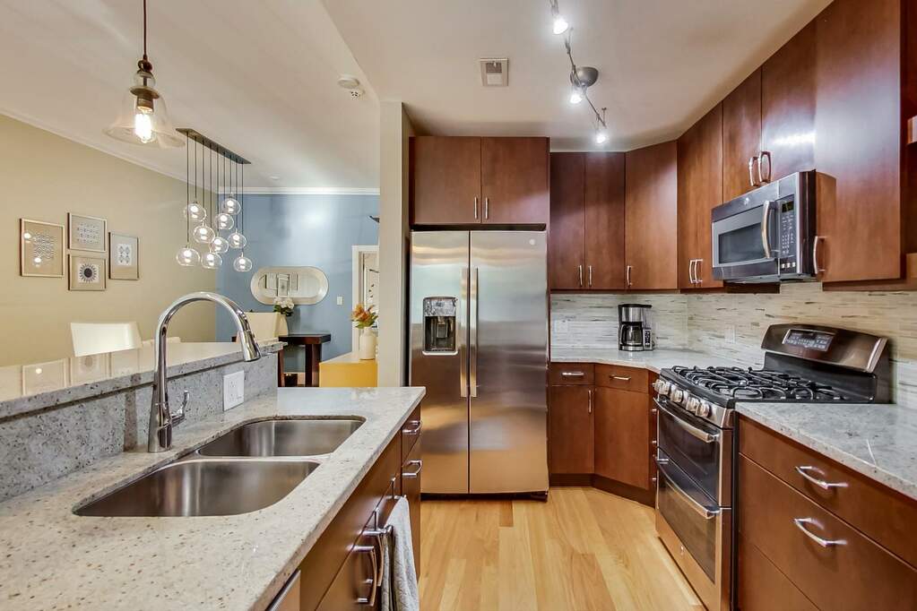 Designer kitchen and refined entertaining spaces