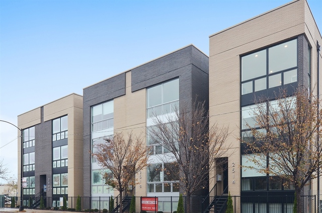 2522 W Addison Street #3E property in CHICAGO