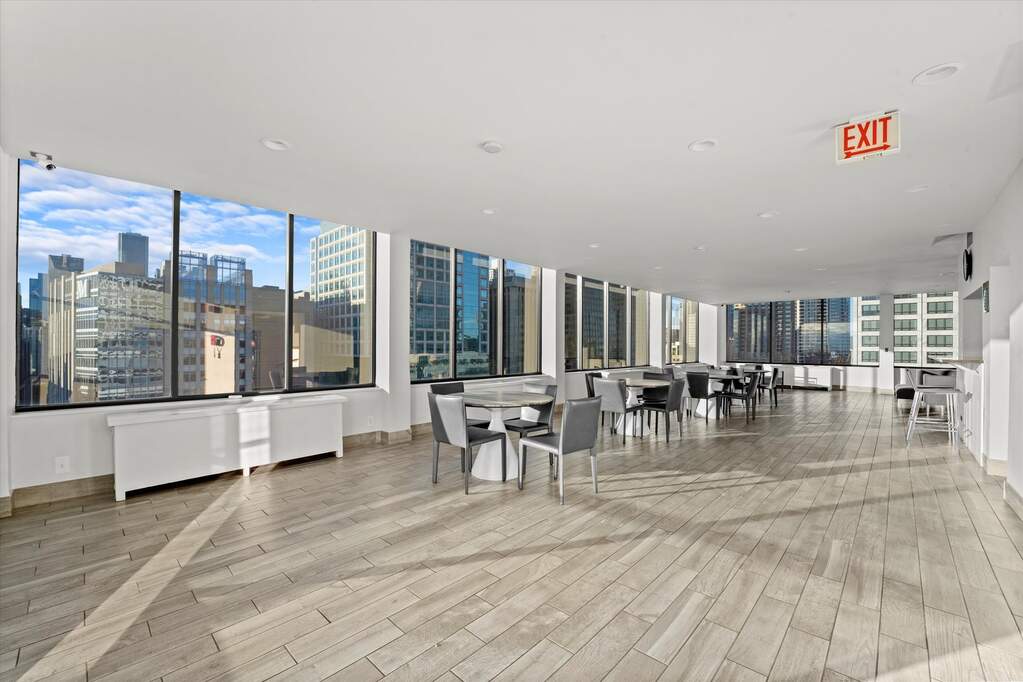 Penthouse bedroom suite overlooking Chicago