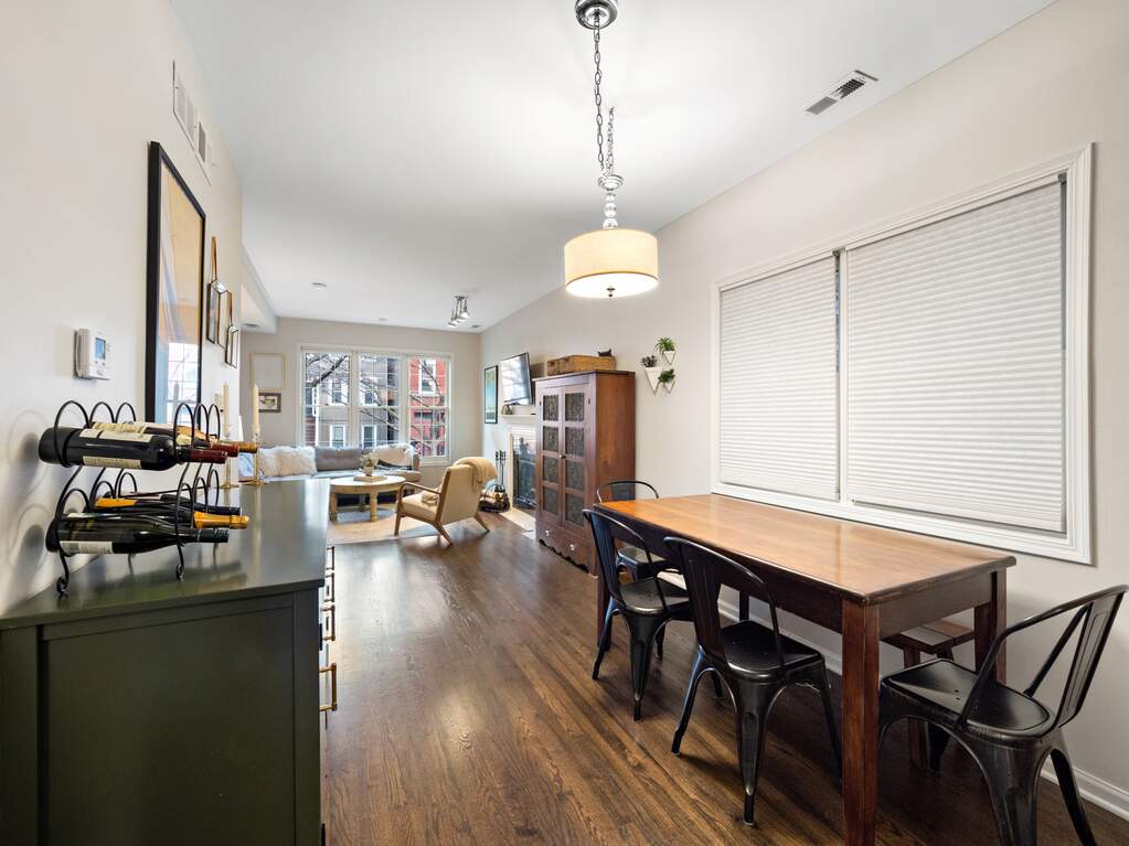 Luxury living space with panoramic Chicago views