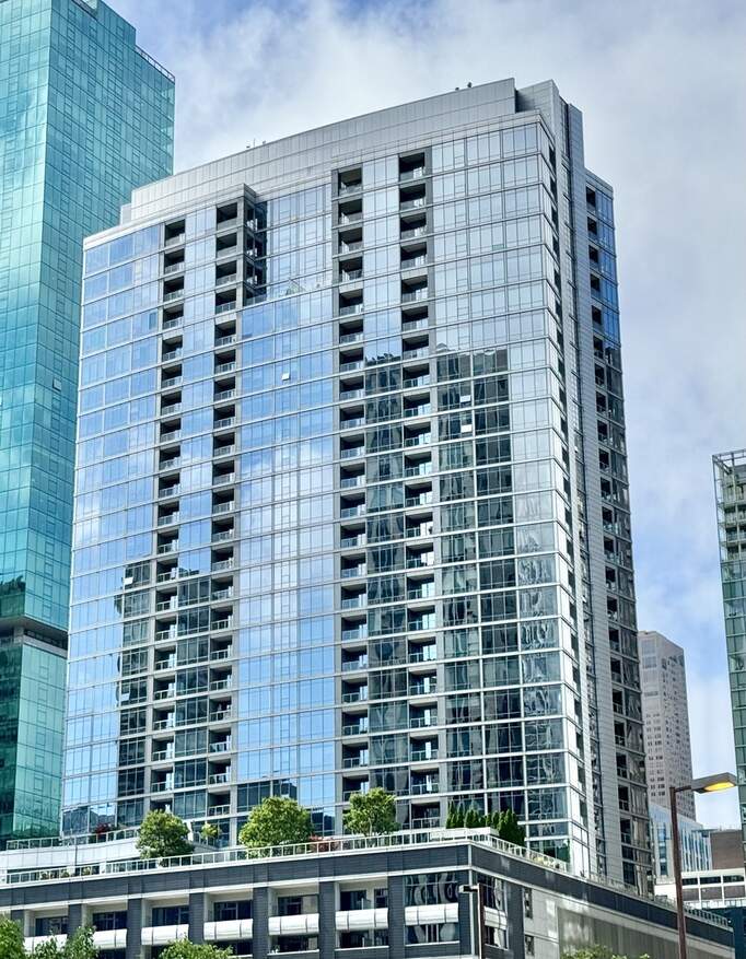 240 E Illinois Street #2705 property in Chicago